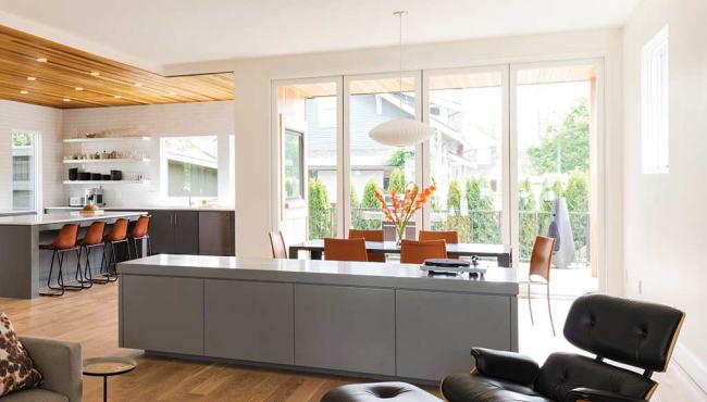Centor 345 Folding Door features an all aluminium extrusion with concealed hardware