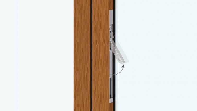 Centor AutoLatch for easily opening intermediate panels on folding doors