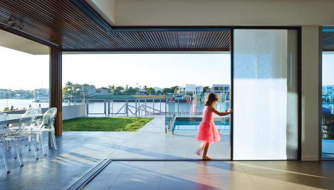 Centor 207 Cornerless bifold door includes built-in shade for control of light glare