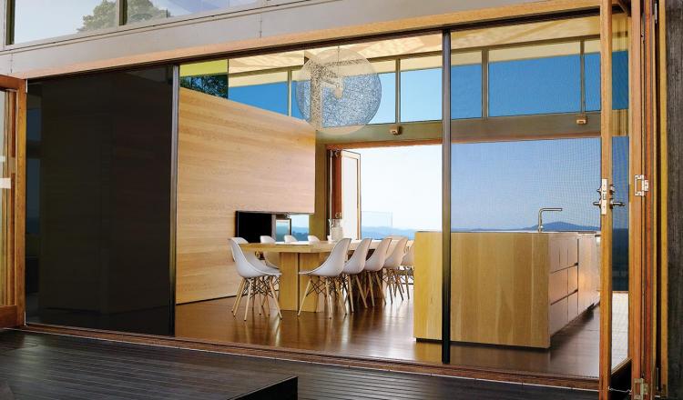 Best retractable insect screening system