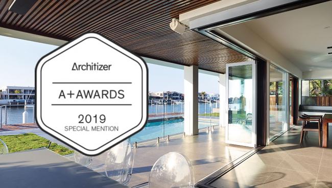 Narożne drzwi harmonijkowe bez stałego słupka Centor 207 wyróżnione w konkursie 2019 Architizer A+Awards