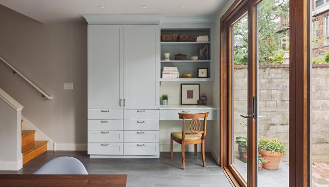 Centor 200 Series bi-folding door in townhouse